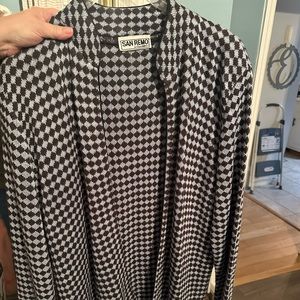 Checked cardi 👚👜🕶️